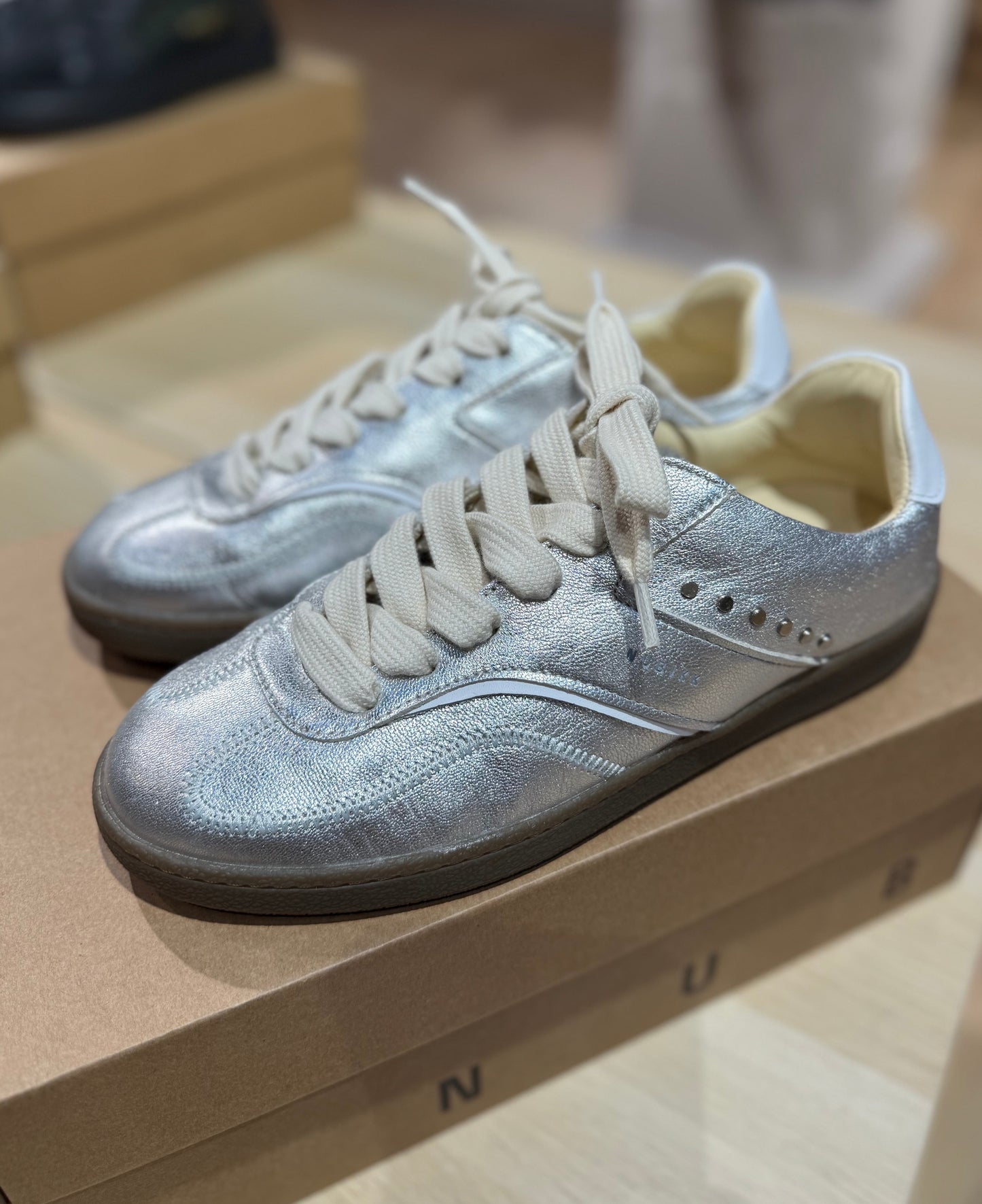 E. Nubikk 229,95€ -70% Rabatt