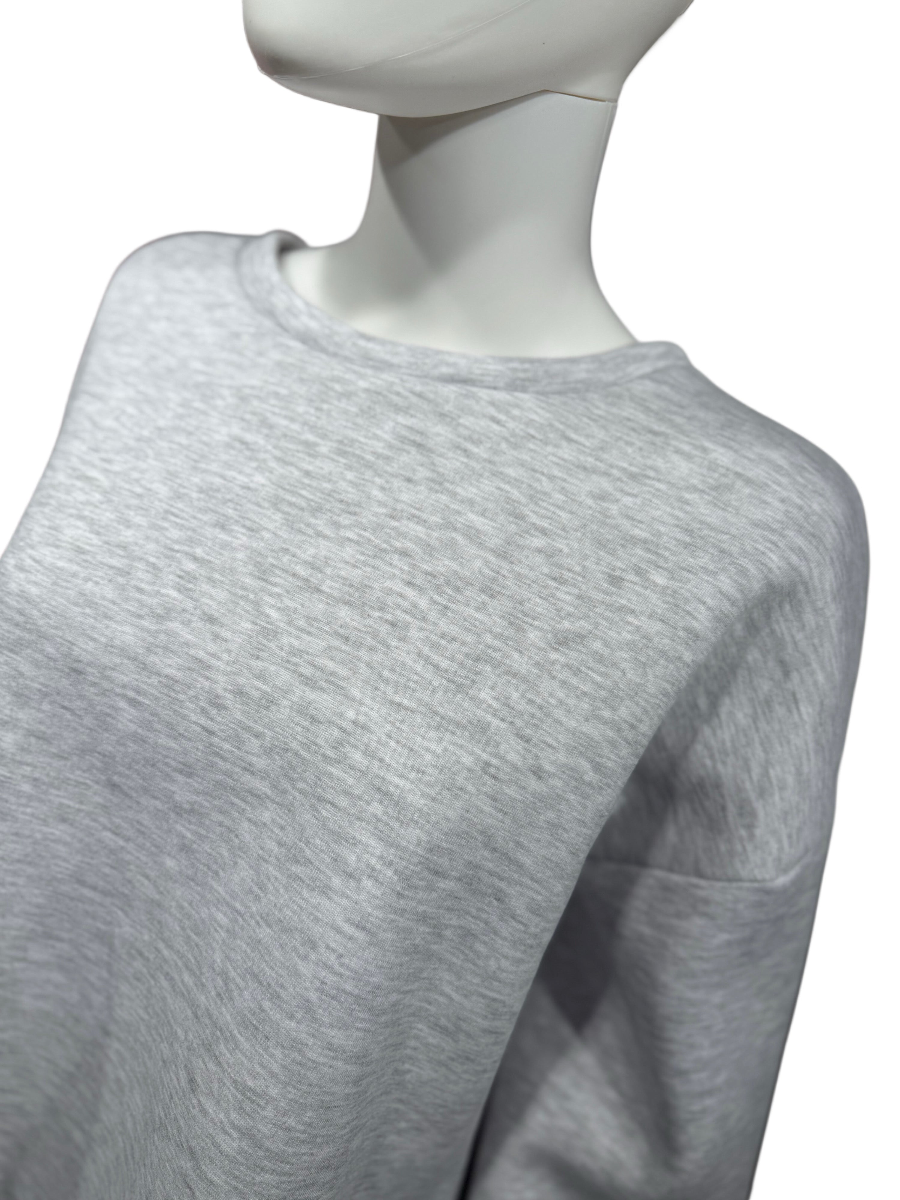 It-Pieces Sweater „LIEBE“ – Hellgrau mit hellblauem Rückenprint