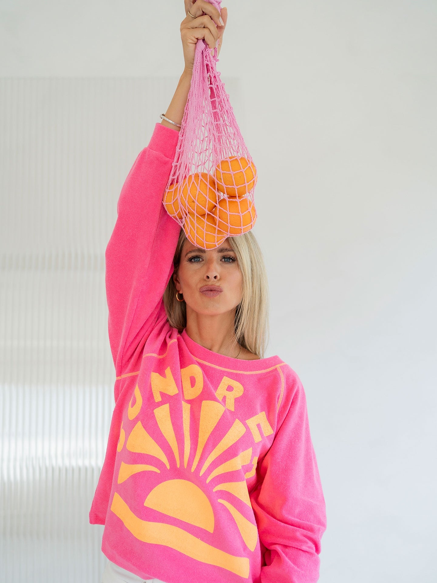 Yippie Hippie Sweatshirt pink
